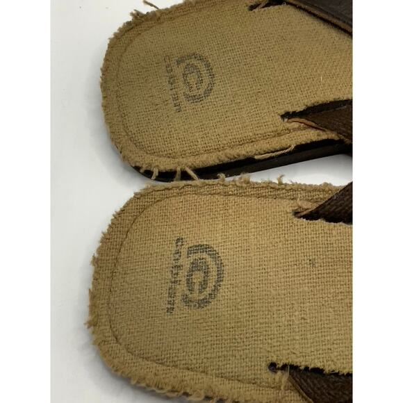 COBIAN Men's Brown Leather Distressed Flip-Flops SZ 10 - Picture 7 of 10